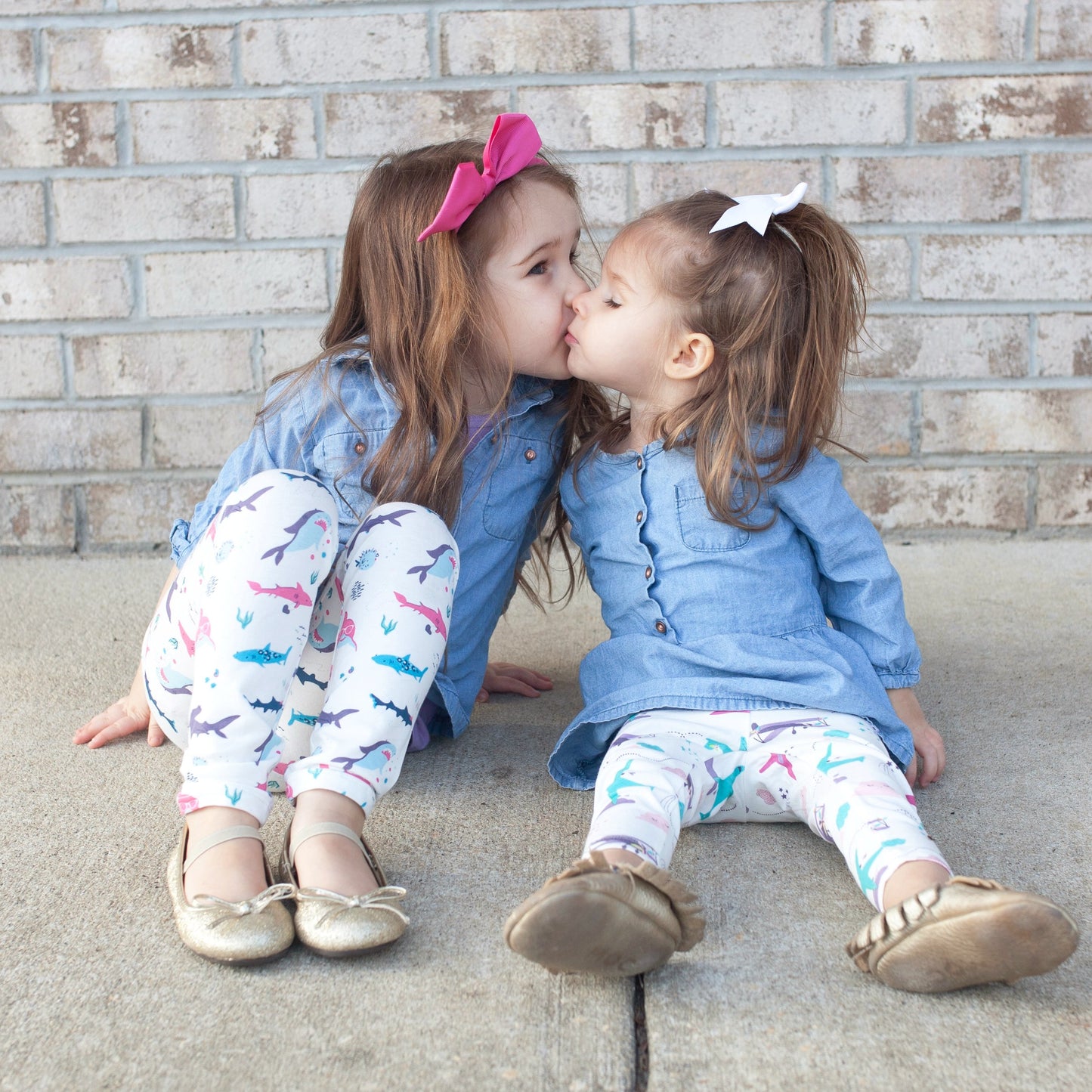 Girly shark leggings for toddler girls by Smarty Girl