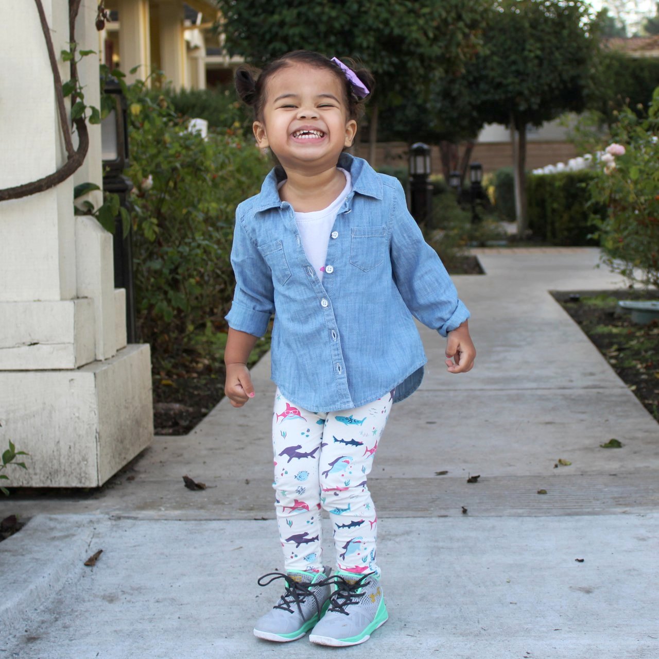 Girly shark leggings for toddler girls by Smarty Girl