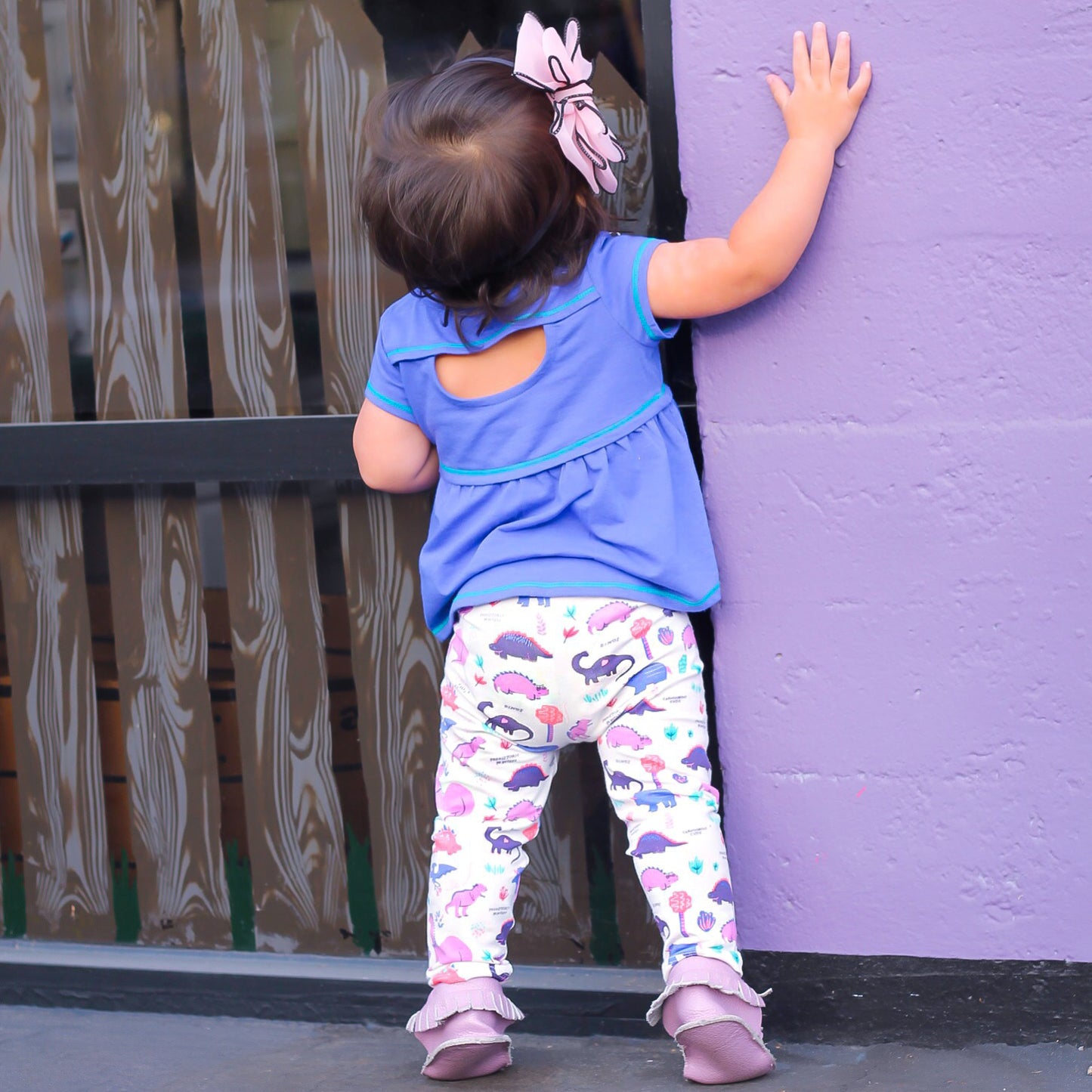 Dinosaur leggings for toddler girls by Smarty Girl